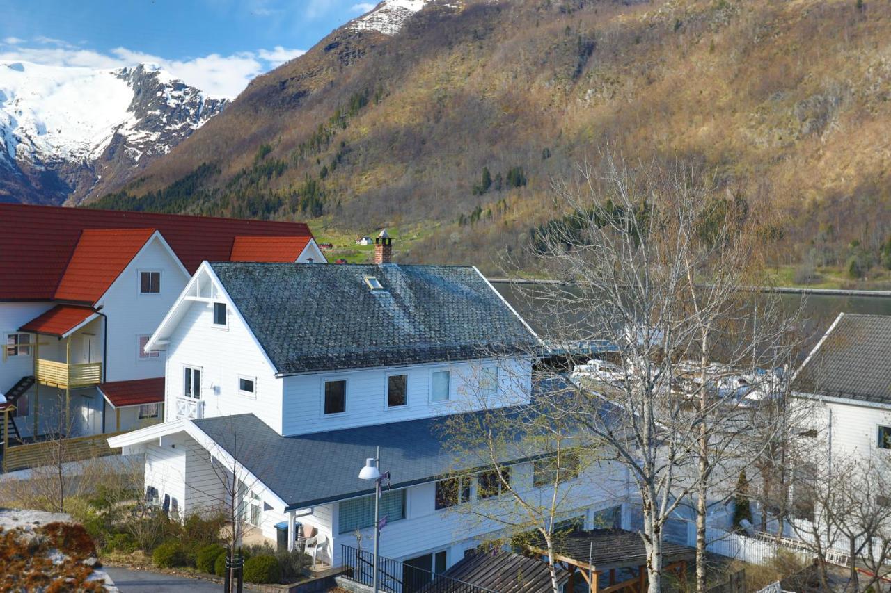 Svingen Apartments Balestrand Extérieur photo